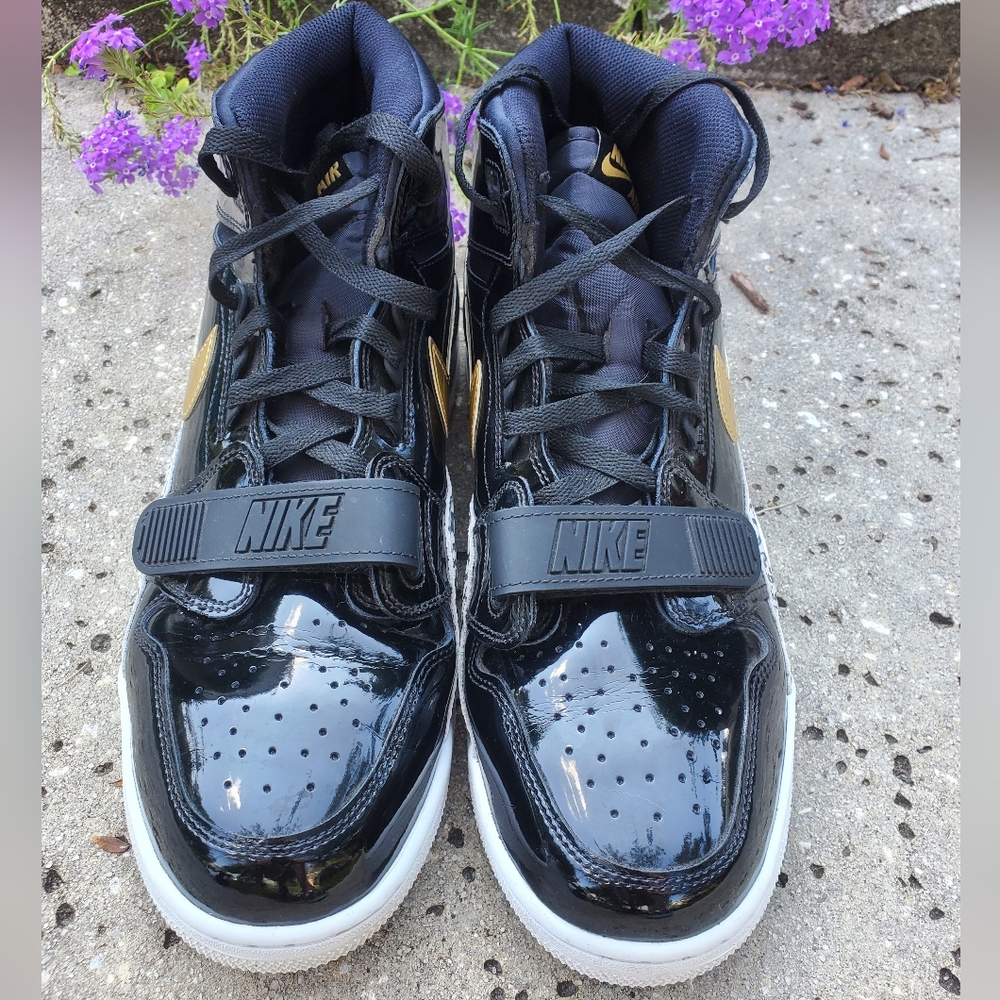 Men's Jordan Legacy 312 Black/Gold Patent